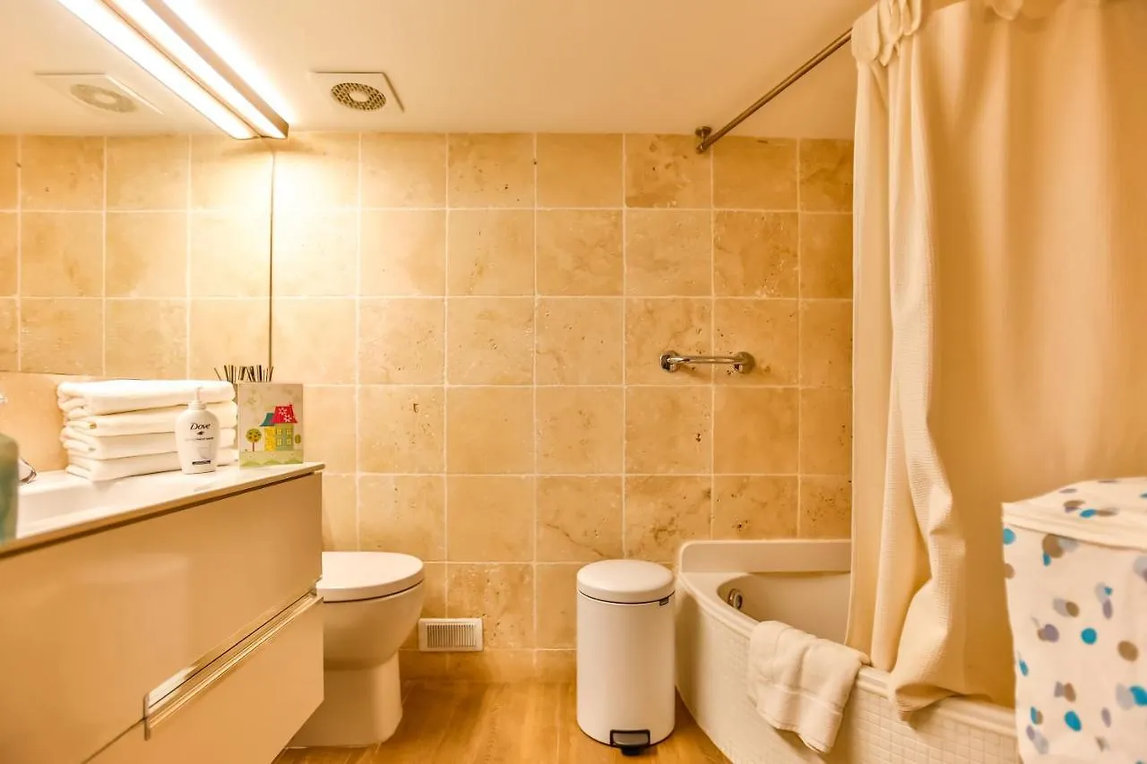 La Riviera Mediterranea سيدجيس 0*,